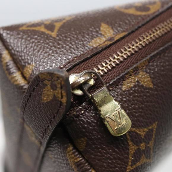 LOUIS VUITTON Monogram Trousse Demi Ronde Cosmetic Pouch M47520 LV Auth 78013 - Picture 8 of 16